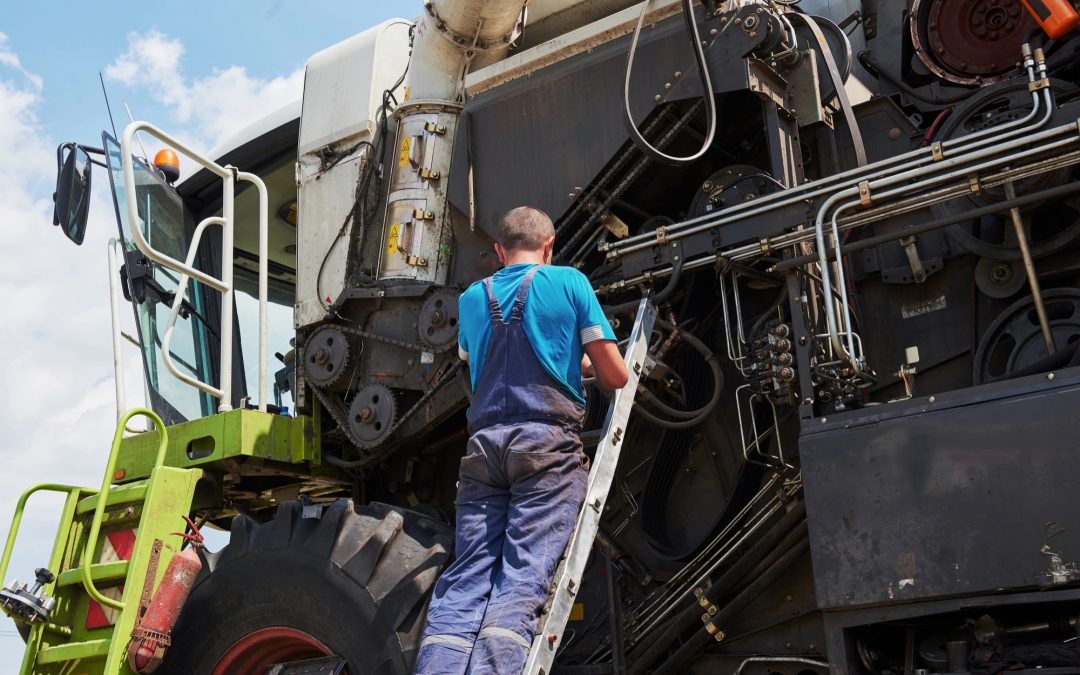 Dopasowanie mocy ciągnika do osprzętu – jak unikać przeciążenia i niedociążenia